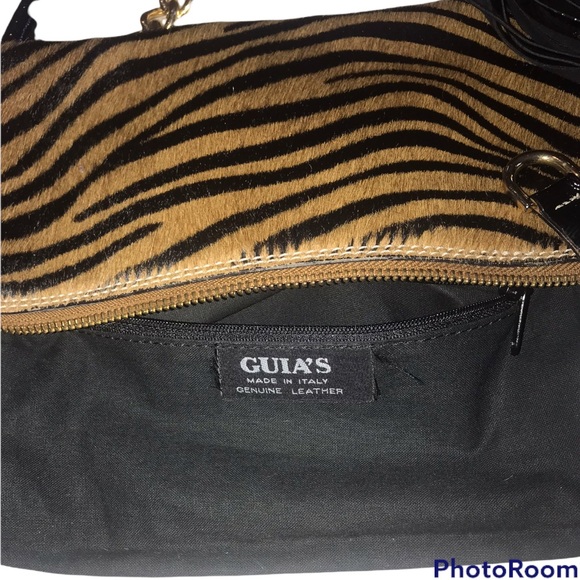 Guia’s 100% Leather Animal Print Gold Chain with Tassel Handbag made in Italy - Picture 14 of 16